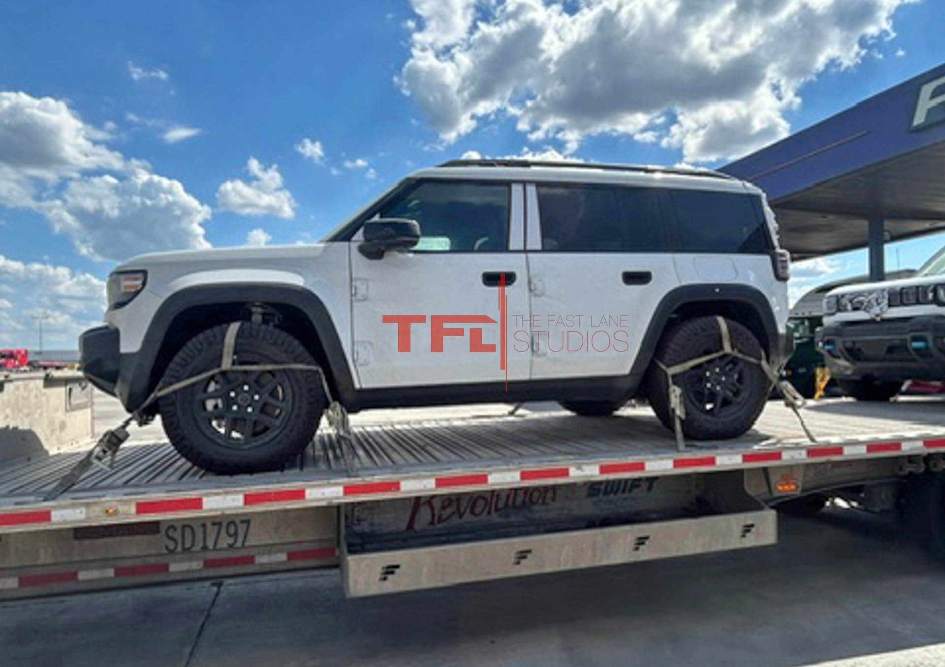 2025 Jeep Recon SUV First Look. Gets Removable Doors and Retractable ...